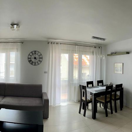 Przystanek Sanok Apartament W Scislym Centrum ภายนอก รูปภาพ