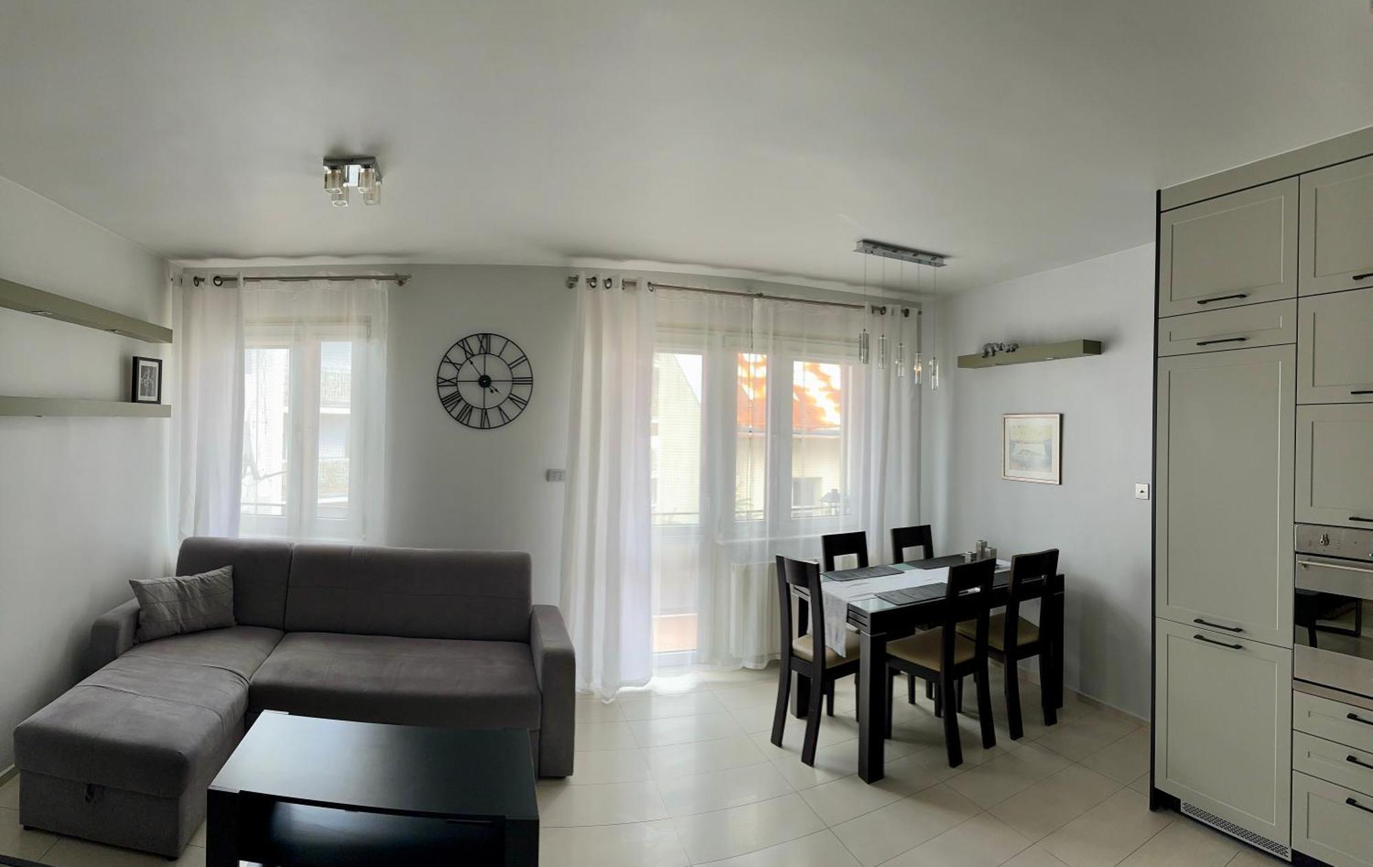 Przystanek Sanok Apartament W Scislym Centrum ภายนอก รูปภาพ