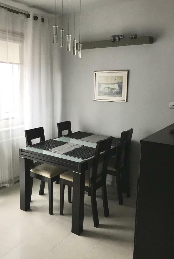 Przystanek Sanok Apartament W Scislym Centrum ภายนอก รูปภาพ