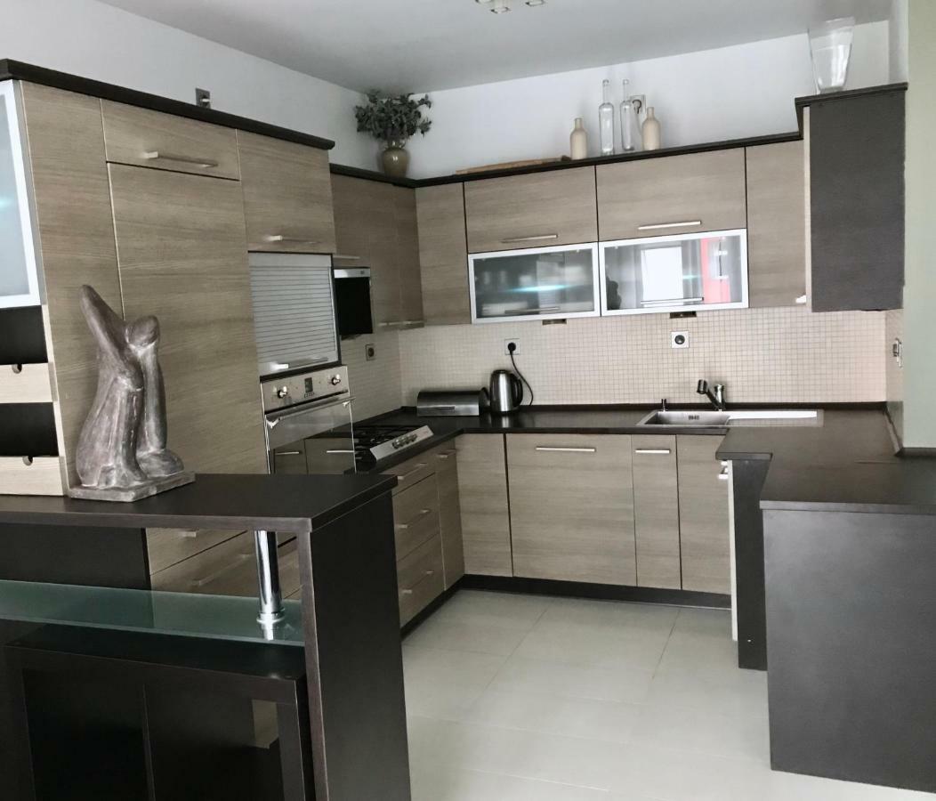 Przystanek Sanok Apartament W Scislym Centrum ภายนอก รูปภาพ